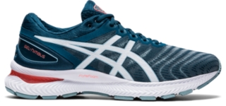 lightest asics running shoe