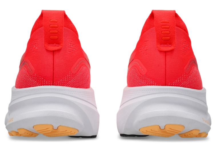 GEL-KAYANO 32 thumbnail