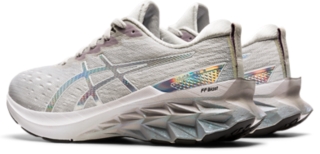 ASICS Novablast 2 Platinum Piedmont Grey