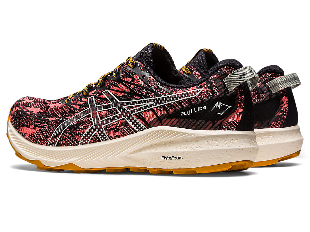 Women\'s Fuji Lite 3 | Papaya/Light Sage | Trail Running Shoes | ASICS | Trailrunning-Schuhe