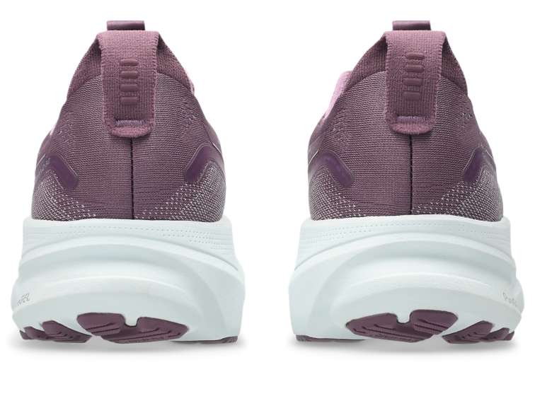 GEL-KAYANO 32 thumbnail