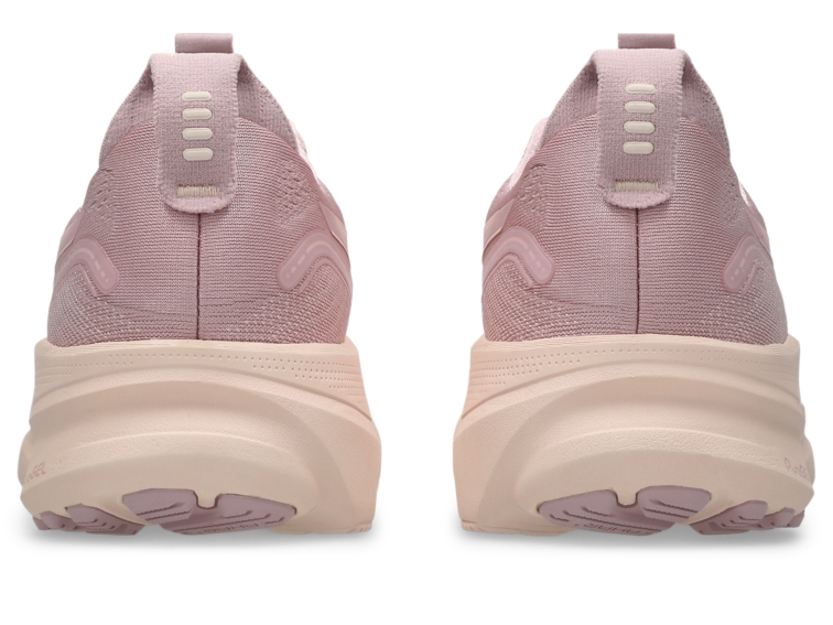 GEL-KAYANO 32 thumbnail