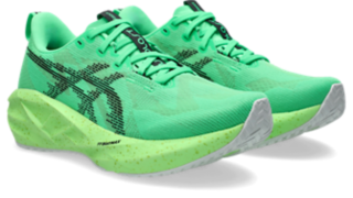 美品 ASICS NOVABLAST 5 ランニングシューズ NOVABLAST 5 EKIDEN
