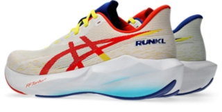 Image 3 of 8 of Unisex CREAM/CHERRY TOMATO NOVABLAST 6 Unisex Running Shoes