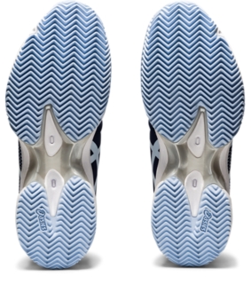 zapatilla de padel de asics con suela rallada