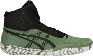 black asics aggressors