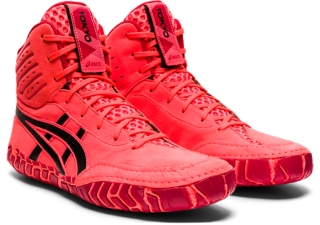 Asics aggressor deals black and red