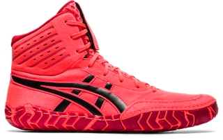 asics aggressor 4