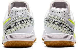 CALCETTO WD 8 | WHITE/SAFETY YELLOW | メンズ フットサルシューズ【ASICS公式通販】