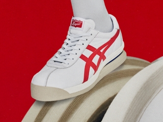 Onitsuka tiger store corsair on feet