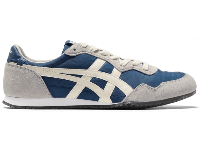 Asics serrano sale