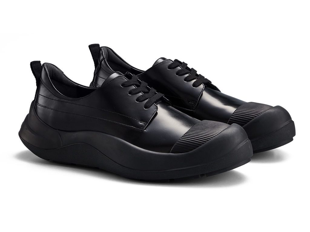 THE ONITSUKA WIGURVE BLACK/BLACK 1183B487 THE ONITSUKA WIGURVE BLACK/BLACK 1183B487