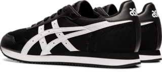 Asics tiger noir hot sale