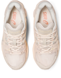 Women's GEL-NIMBUS 9, Oatmeal/White Peach, Sportstyle Shoes