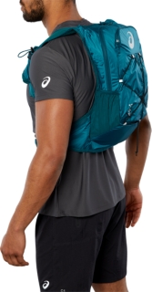 asics lightweight trail backpack