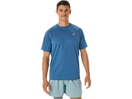 Alternative image view of ICON SHORT SLEEVED TOP,  Azure/Performance Black