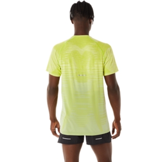 MEN'S SEAMLESS SHORT SLEEVE TOP