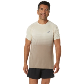 SEAMLESS SS TOP Men Oatmeal Moonrock Herren Oberteile mit kurzen Armeln ASICS Outlet DE