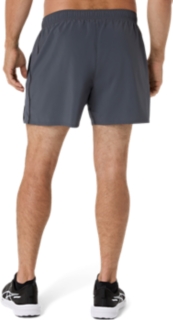 รูปภาพ 2 จาก 6 ถึง ผู้ชาย CARRIER GREY ASICS SILVER 5IN SHORT Men bottoms