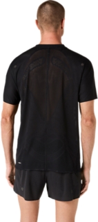 METARUN SHORT SLEEVED TOP, Performance Black 2