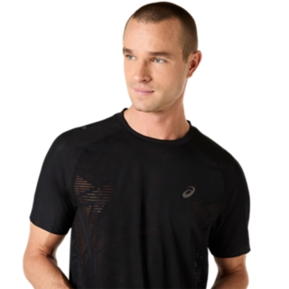 METARUN SHORT SLEEVE TOP, Image 4 of 6