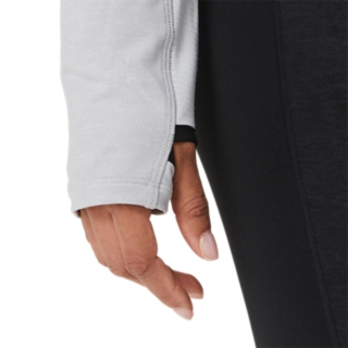 WINTER RUN LONG SLEEVED HOODIE, Image 6 of 10