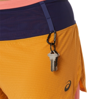 WOMEN'S FUJITRAIL 2-N-1 SHORT, Sandstorm/Papaya, Shorts & Pants