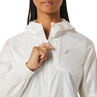 WOMEN\'S NAGINO RUN JACKET | Cream | Jackets & Outerwear | ASICS