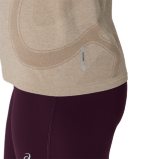 Image 5 of 7 of Women's GREIGE ROAD SEAMLESS SS TOP Women's Short Sleeve Shirts