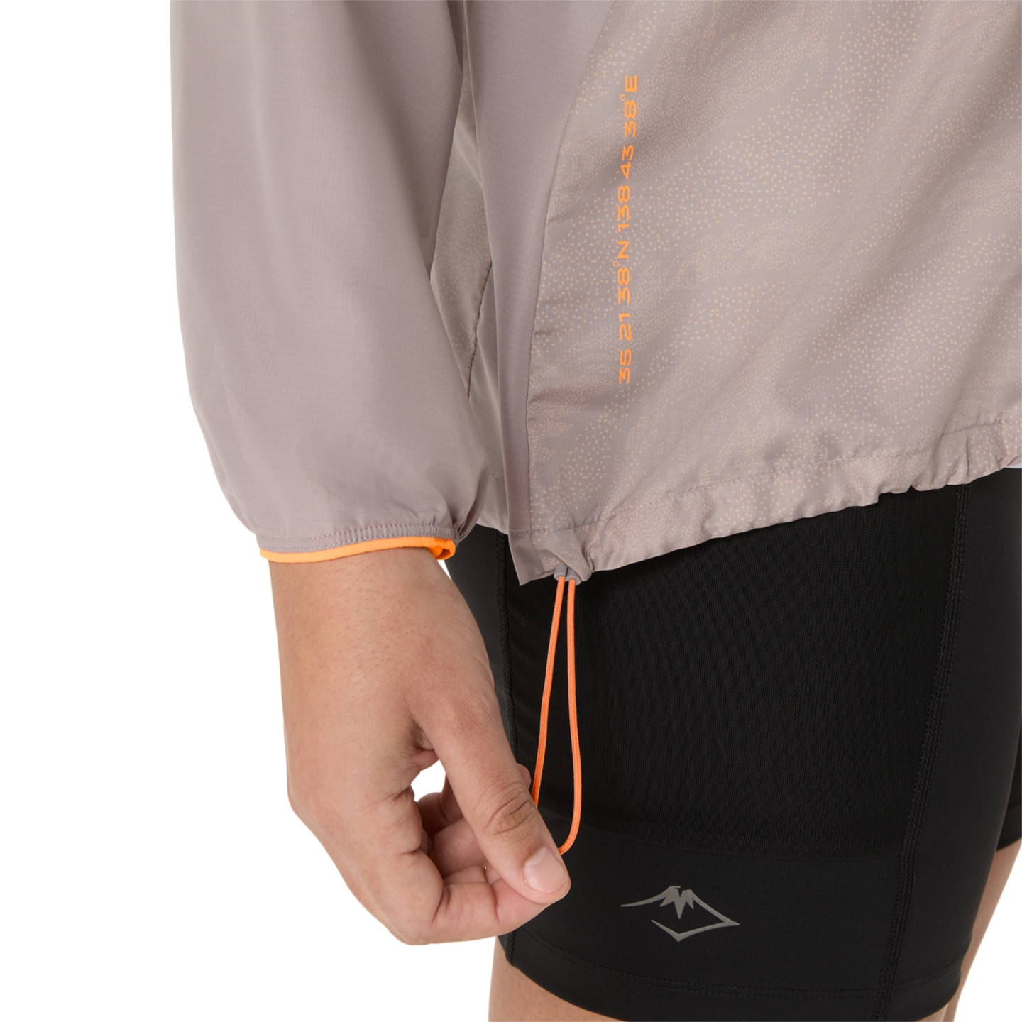 Женская куртка ASICS Fujitrail Packable Windbreaker, цвет: Серый — фото 8