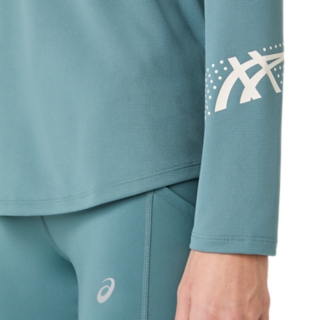 ICON LONG SLEEVE 1/2 ZIP TOP, Image 6 of 7