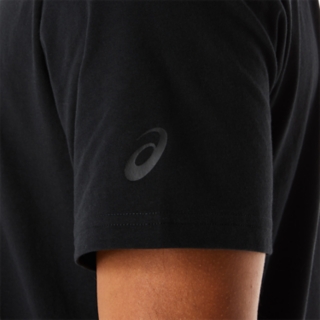 Men's SEASONAL GRAPHIC SHORT SLEEVED TOP | Performance Black