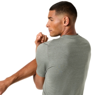 Image 6 of 7 of Men's TRUFFLE GREY HEATHER REFINED TEXTURE SHORT SLEEVE TOP Men's Short Sleeve Shirts