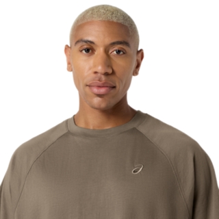 MEN'S RELAXED TRAIN TEE, Image 5 of 6