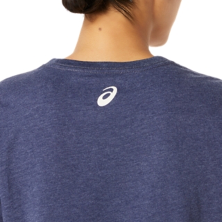 WOMEN'S ASICS MONARCH SLOGAN CREW, Image 5 of 6