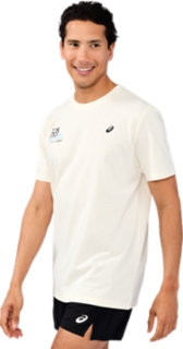 SM26 ASICS SPIRAL RELAXED TEE - RUN SYD, Cream 3