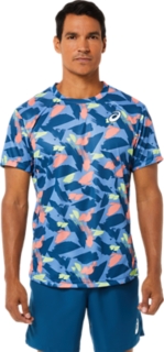 Wees van Ontvangende machine MEN'S MATCH GRAPHIC SHORT SLEEVE TOP | Light Indigo | T-Shirts & Tops |  ASICS