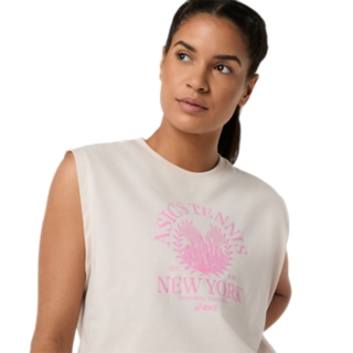 GAME SEASONAL GRAPHIC TOP, Image 4 of 7