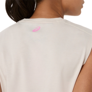 GAME SEASONAL GRAPHIC TOP, Image 5 of 7