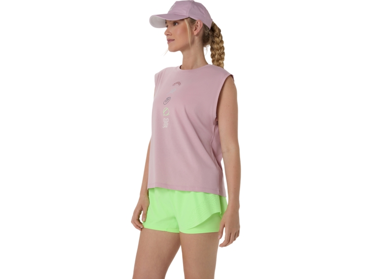 GAME SEASONAL GRAPHIC TOP thumbnail