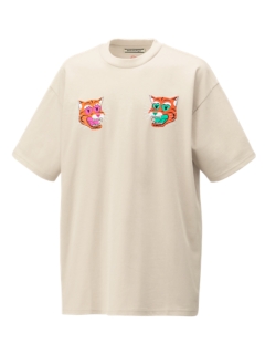 GRAPHIC TEE ALMOND MILK