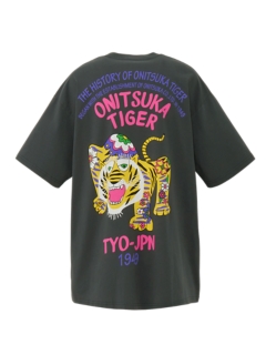 OVERSIZED GRAPHIC T