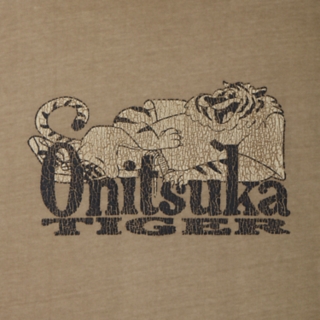 WASHED LONG SLEEVED GRAPHIC TEE