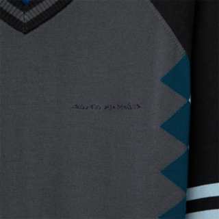 ASICS NOVALIS LARICOID KNIT JUMPER, Image 9 of 10