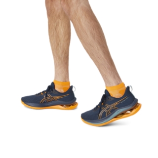 ASICS Road+ Run Quarter 39-42 chaussettes de course en II