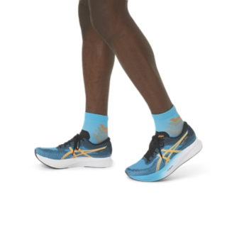 Asics quarter deals socks