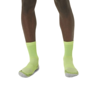 UNISEX LITE-SHOW RUN CREW SOCK Socks Lime Outlet | UK | Zest | ASICS Unisex