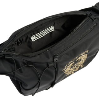 MESSENGER BAG - BLACK | Onitsuka Tiger Hong Kong | Onitsuka Tiger