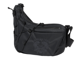 MESSENGER BAG - BLACK/BLACK | Onitsuka Tiger Hong Kong