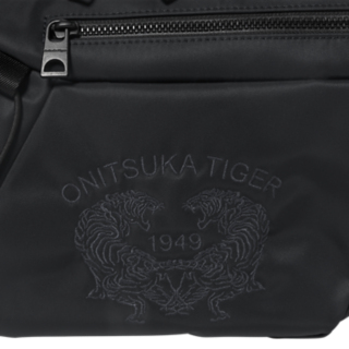 MESSENGER BAG - BLACK/BLACK | Onitsuka Tiger Hong Kong